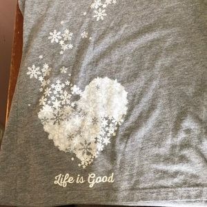 Life is good women’s medium.